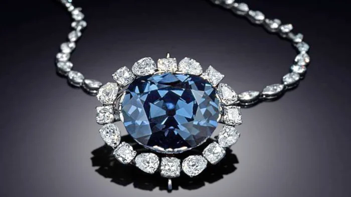 Graff Imperial Blue Diamond Necklace - Image 4
