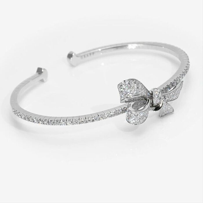 Graff Ribbon Diamond Bangle