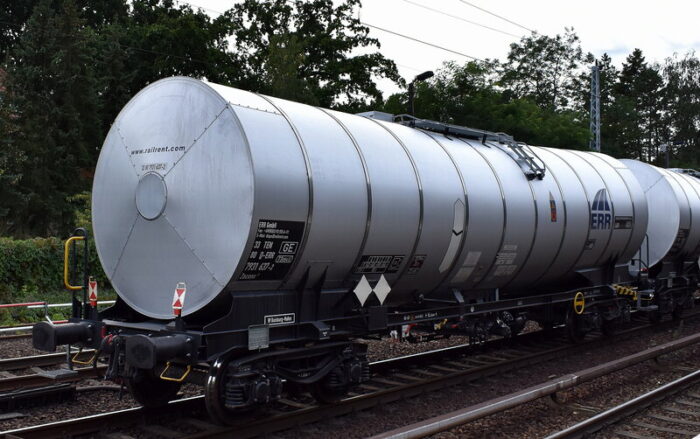 Rail Tanker Wagon - Image 3
