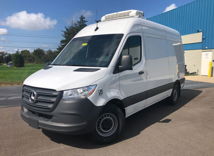 Mercedes-Benz eSprinter Refrigerated Van - Image 4
